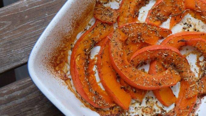 recette-de-citrouille-rotie-a-lail-au-miel-scaled.jpg.jpg